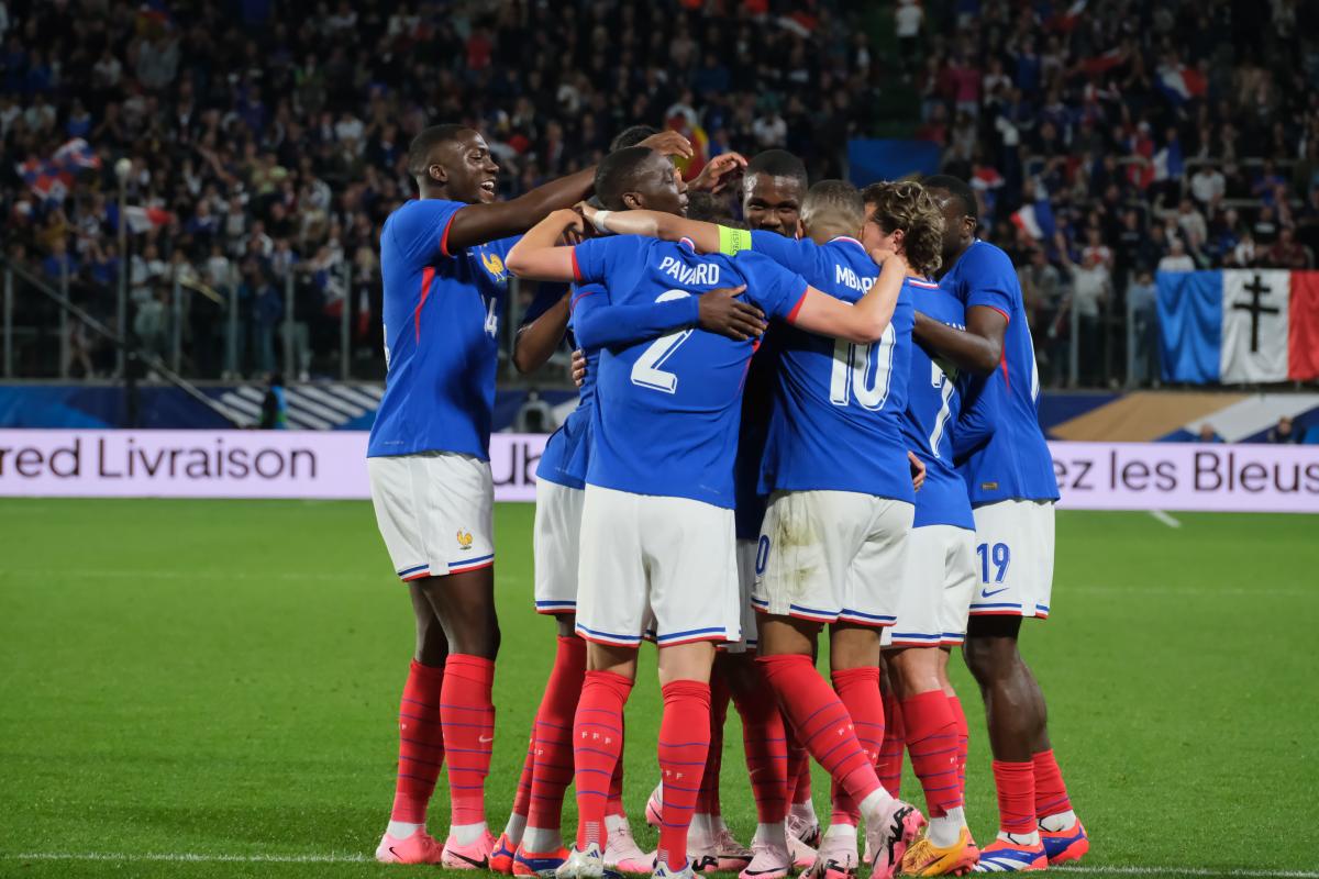 FRANCE TOUJOURS FAVORI ?